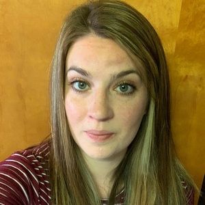 Meet your Posher, Erica